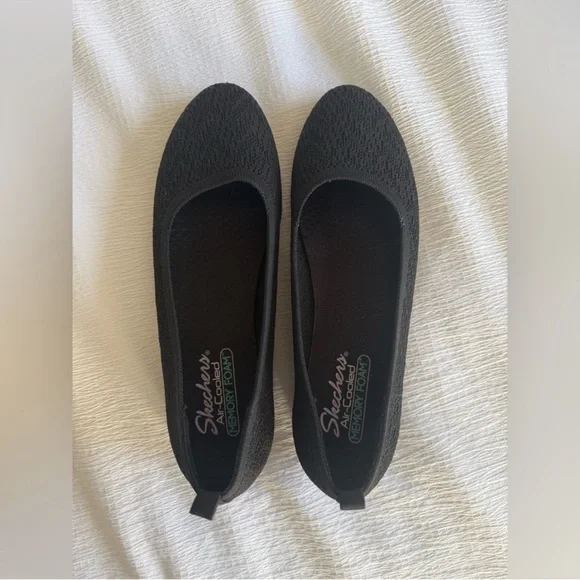 NWOT Skechers Cleo Flex Wedge Flipside Flat Air-Cooled Memory Foam in Black - Picture 4 of 8